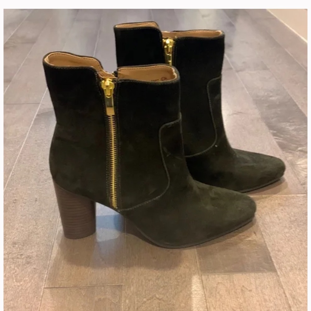 New Suede Aerosoles Asset Ankle Boots Size 11 Olive Green